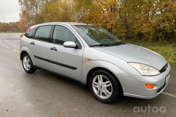 Ford Focus 1 generation [restyling] Hatchback 5-doors