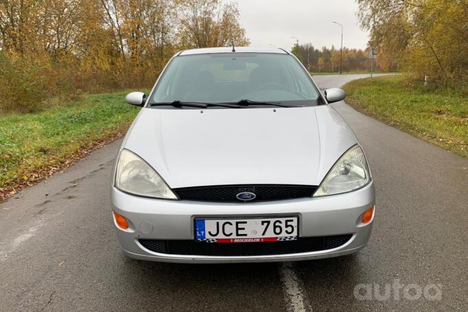 Ford Focus 1 generation [restyling] Hatchback 5-doors