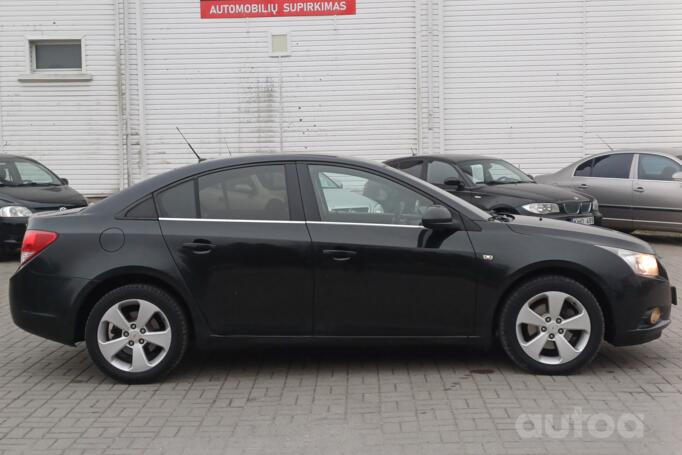 Chevrolet Cruze J300 Sedan