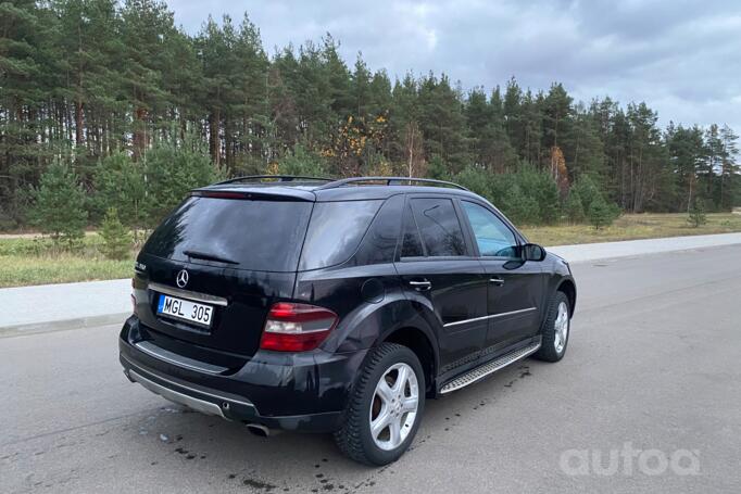 Mercedes-Benz M-Class W164 Crossover 5-doors