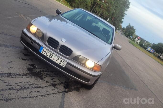 BMW 5 Series E39 Sedan 4-doors