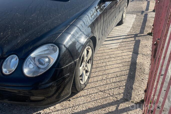 Mercedes-Benz E-Class W211 Sedan