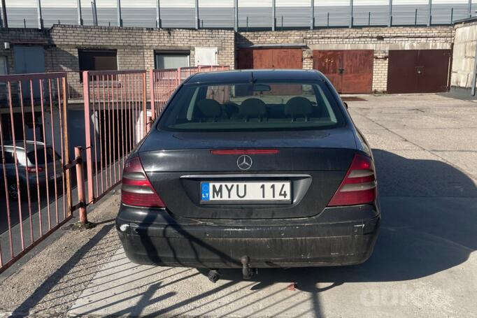 Mercedes-Benz E-Class W211 Sedan