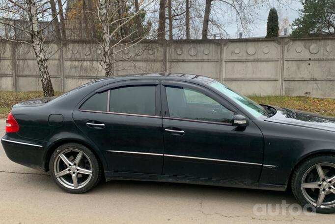 Mercedes-Benz E-Class W211 Sedan