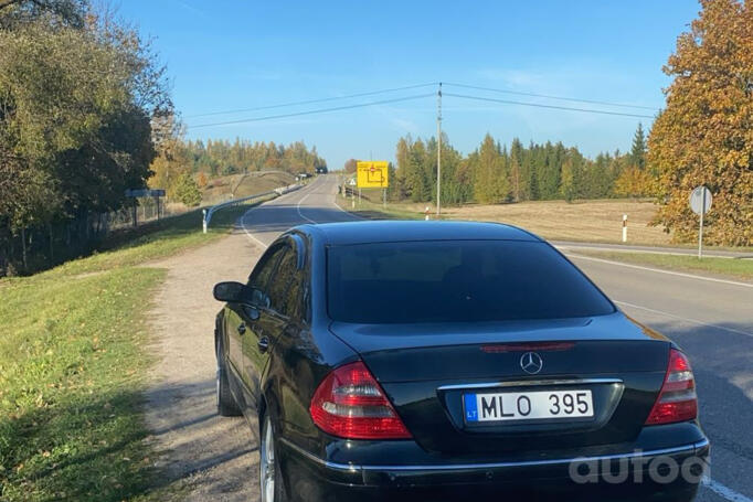 Mercedes-Benz E-Class W211 Sedan