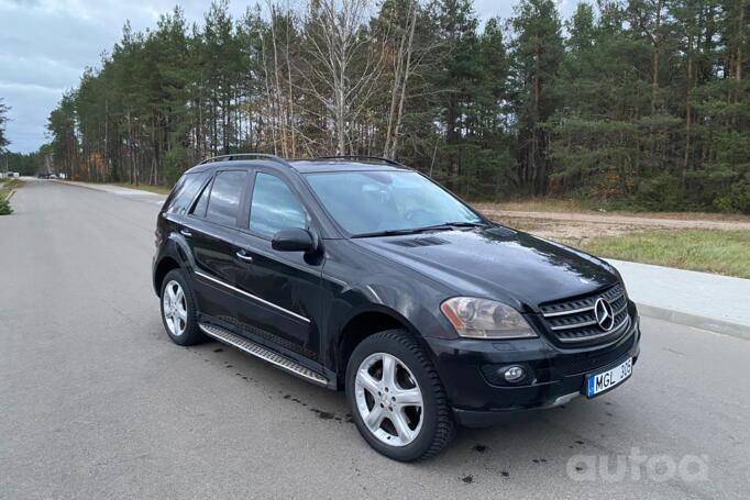 Mercedes-Benz M-Class W164 Crossover 5-doors