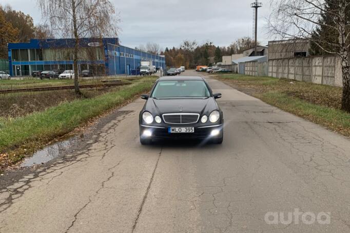 Mercedes-Benz E-Class W211 Sedan