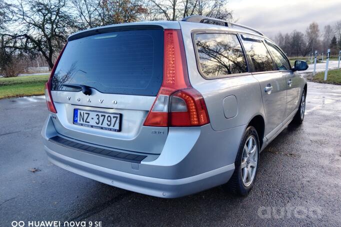 Volvo V70 3 generation wagon