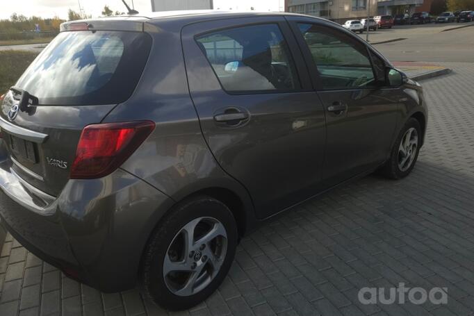 Toyota Yaris 3 generation [restyling]