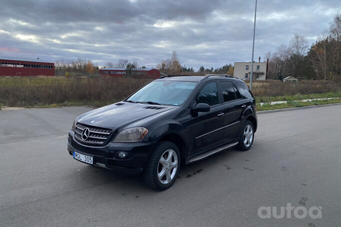 Mercedes-Benz M-Class W164 Crossover 5-doors