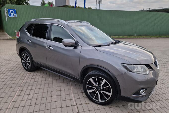 Nissan X-Trail T32 Crossover