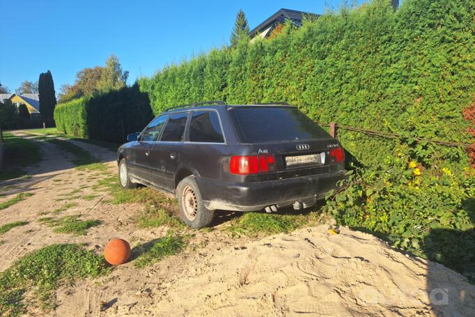 Audi 100 4A/C4 Sedan