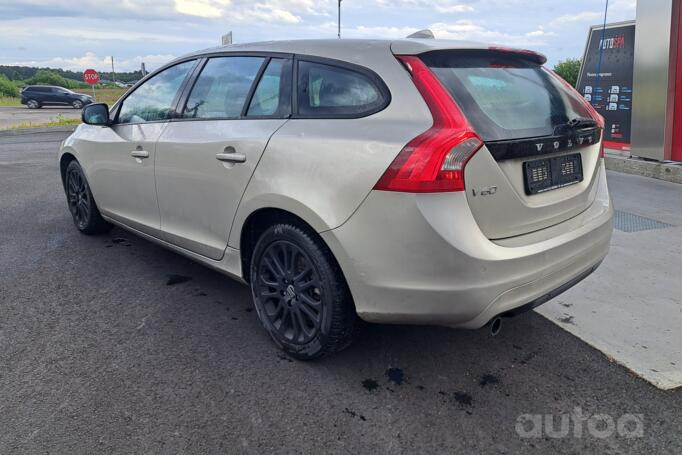 Volvo V60 1 generation [restyling] wagon 5-doors