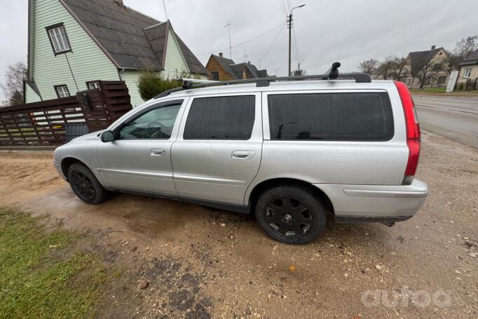 Volvo V70 2 generation [restyling] wagon 5-doors