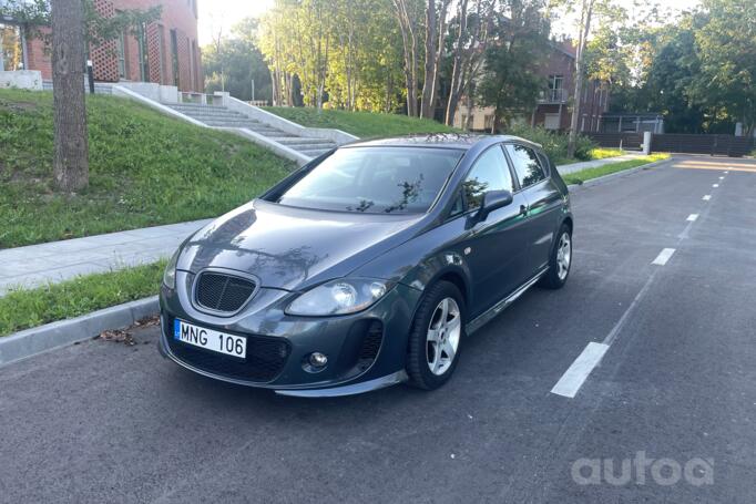 SEAT Leon 2 generation Hatchback 5-doors