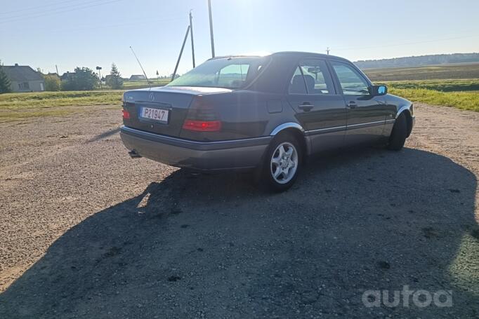 Mercedes-Benz C-Class W202/S202 Sedan