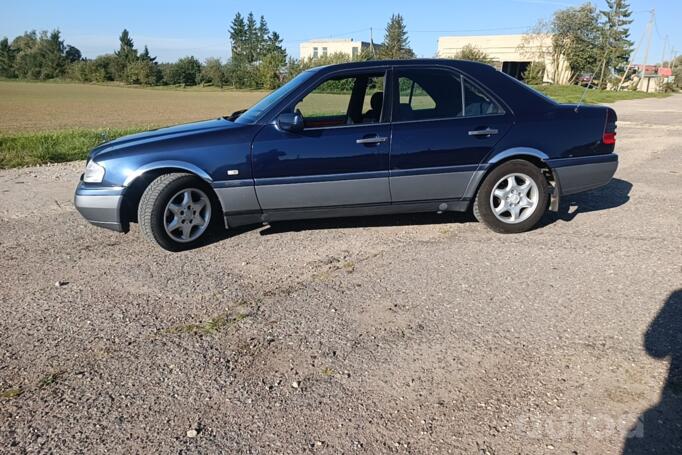 Mercedes-Benz C-Class W202/S202 Sedan