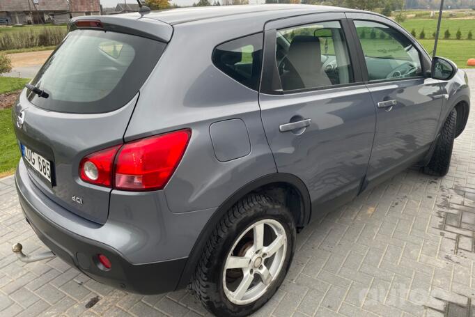 Nissan Qashqai 1 generation Crossover 5-doors