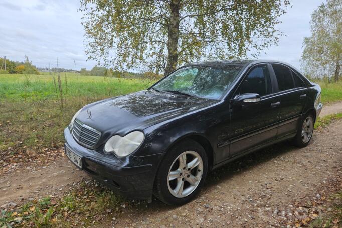 Mercedes-Benz C-Class W203/S203/CL203 Sedan