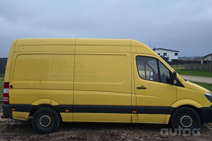 Mercedes-Benz Sprinter Second generation