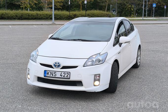 Toyota Prius 3 generation Hatchback 5-doors