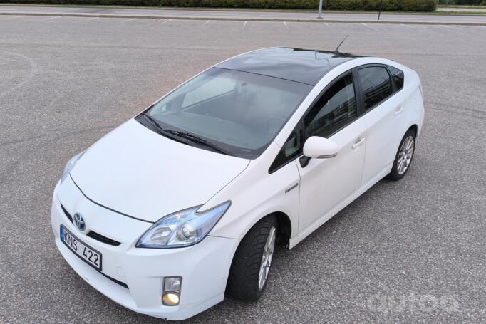 Toyota Prius 3 generation Hatchback 5-doors