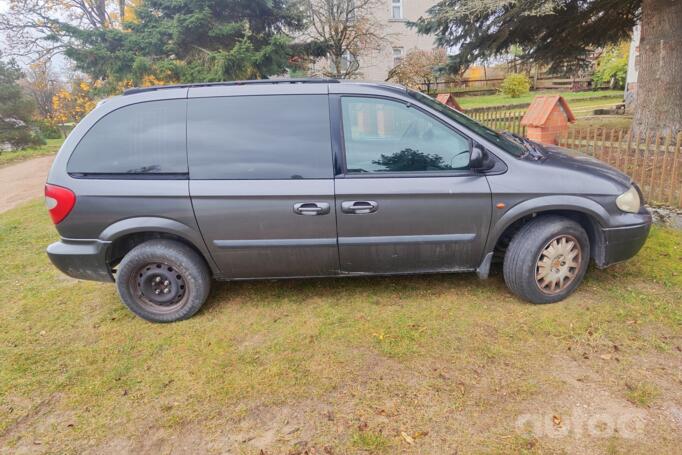 Chrysler Voyager 4 generation [restyling] Minivan