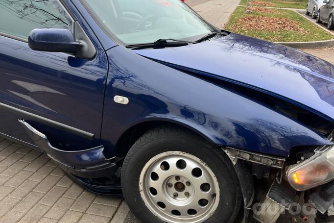 SEAT Toledo 2 generation Sedan