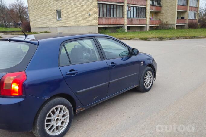 Toyota Corolla E120 Hatchback 5-doors