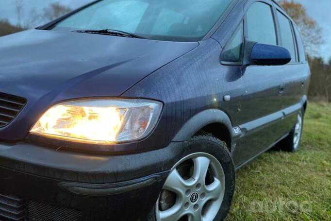 Opel Zafira A Minivan 5-doors