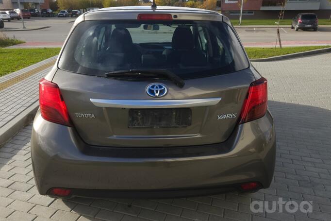 Toyota Yaris 3 generation [restyling]