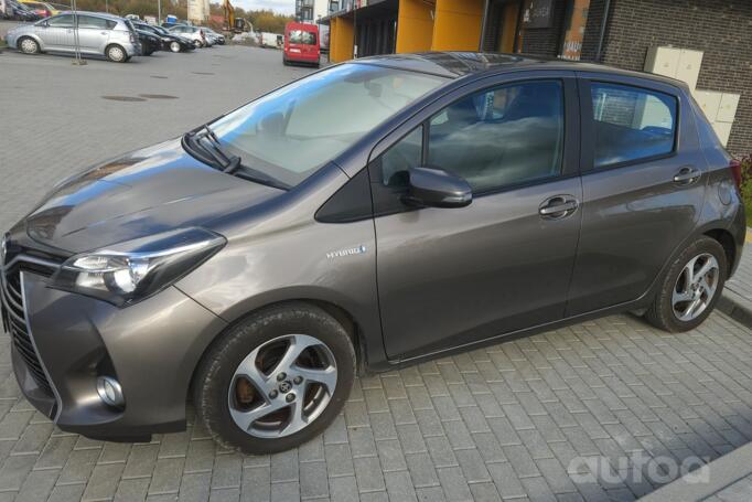 Toyota Yaris 3 generation [restyling]