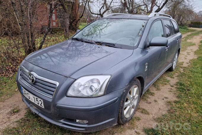 Toyota Avensis 2 generation wagon