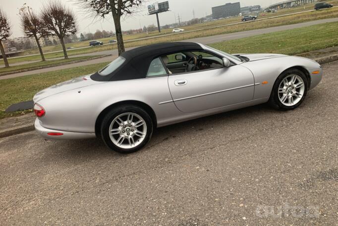 Jaguar XK X100 XK8 cabriolet 2-doors