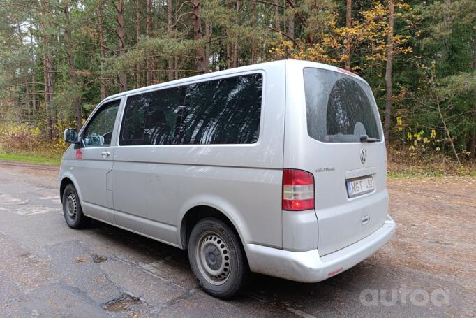 Volkswagen Multivan T5 Minivan