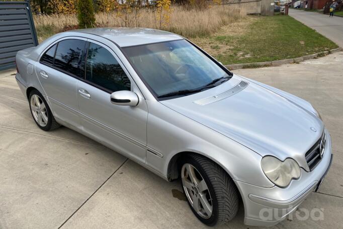 Mercedes-Benz C-Class W203/S203/CL203 Sedan 4-doors