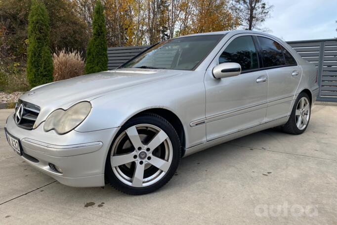 Mercedes-Benz C-Class W203/S203/CL203 Sedan 4-doors