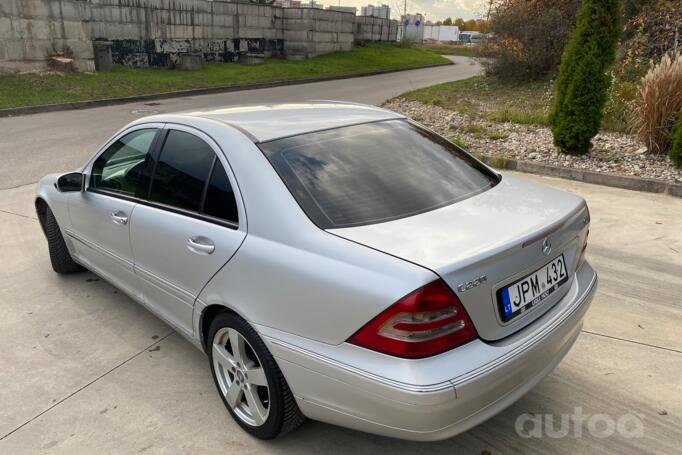 Mercedes-Benz C-Class W203/S203/CL203 Sedan 4-doors