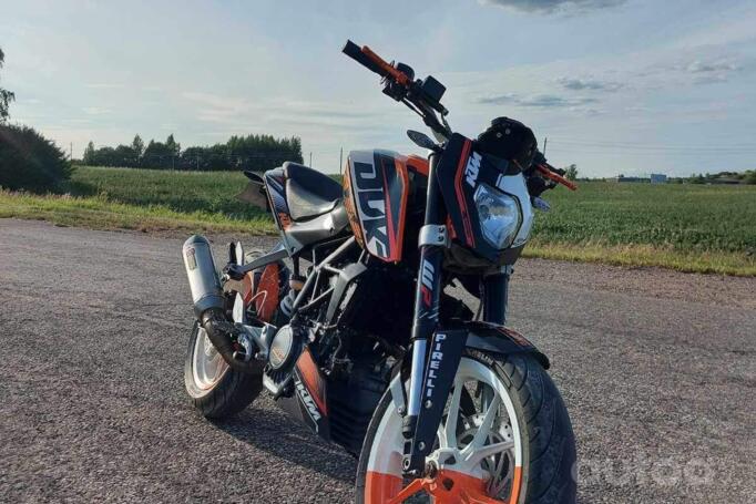 KTM Duke