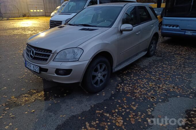 Mercedes-Benz M-Class W164 Crossover 5-doors