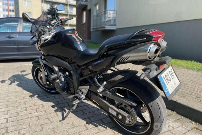 Yamaha FZ