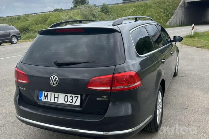 Volkswagen Passat B7 Variant wagon 5-doors