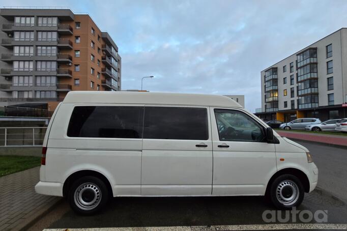 Volkswagen Transporter T5 Minivan 4-doors