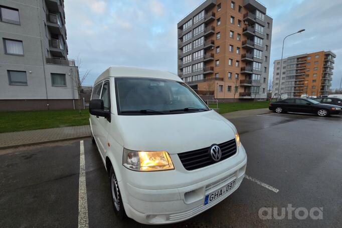 Volkswagen Transporter T5 Minivan 4-doors