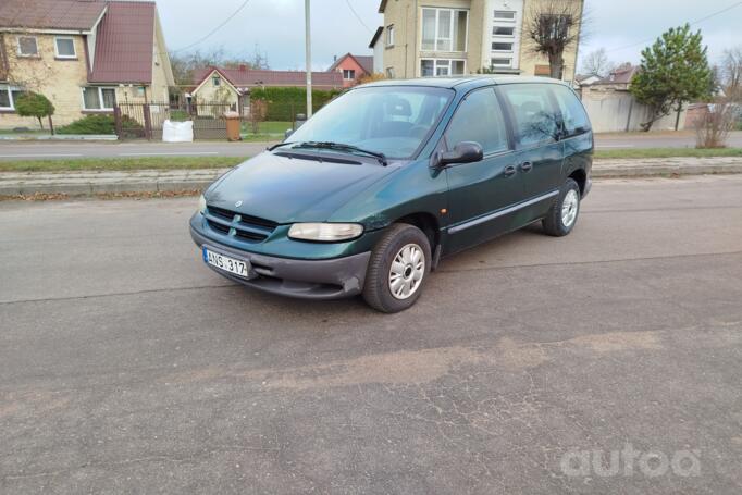 Chrysler Voyager 3 generation Grand minivan 5-doors