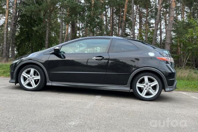 Honda Civic 8 generation Type-S hatchback 3-doors