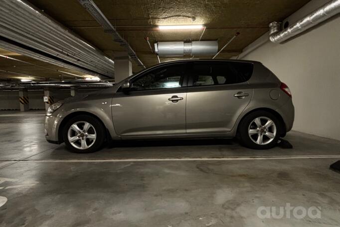 Kia Cee'd 1 generation [restyling] Hatchback 5-doors