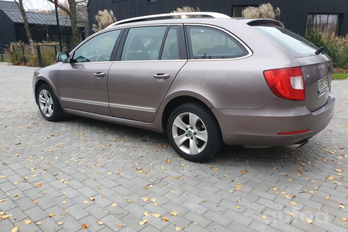 Skoda Superb 2 generation Combi wagon