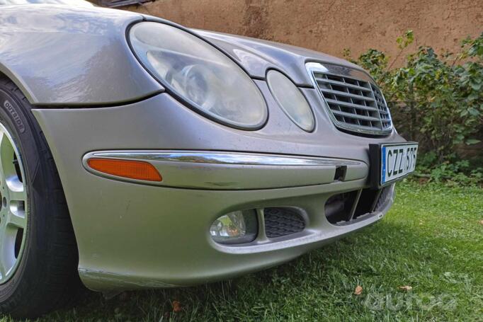 Mercedes-Benz E-Class W211 Sedan