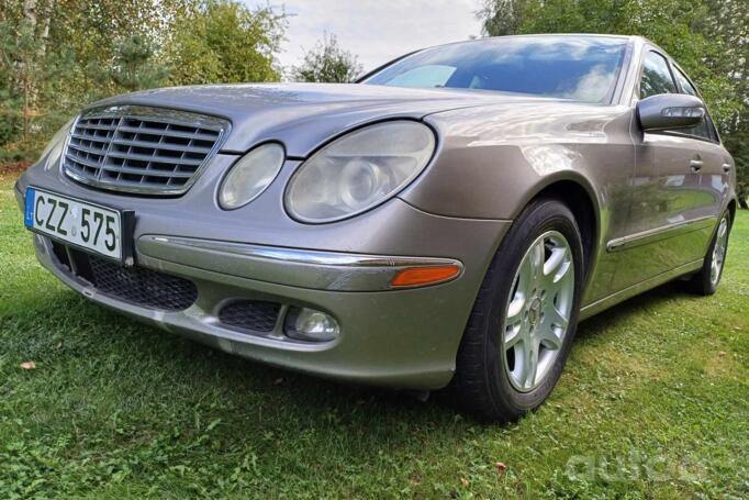 Mercedes-Benz E-Class W211 Sedan